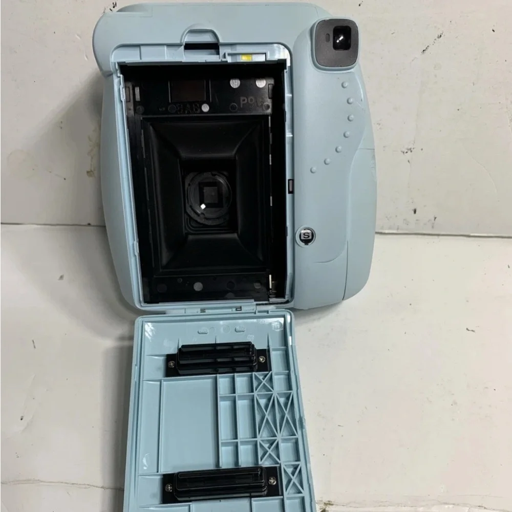 Fujifilm Instax Mini 8 Camera - Light Blue